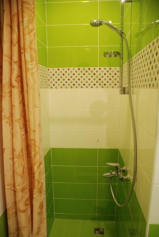 Green Apple Hostel Kiev Dış mekan fotoğraf